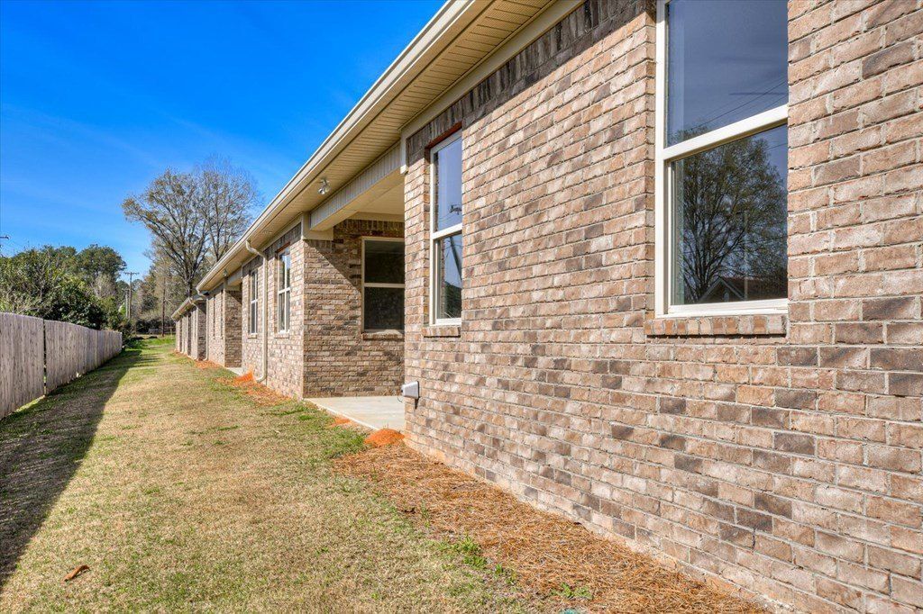 123 Whirlaway. Greenwood, SC 29649