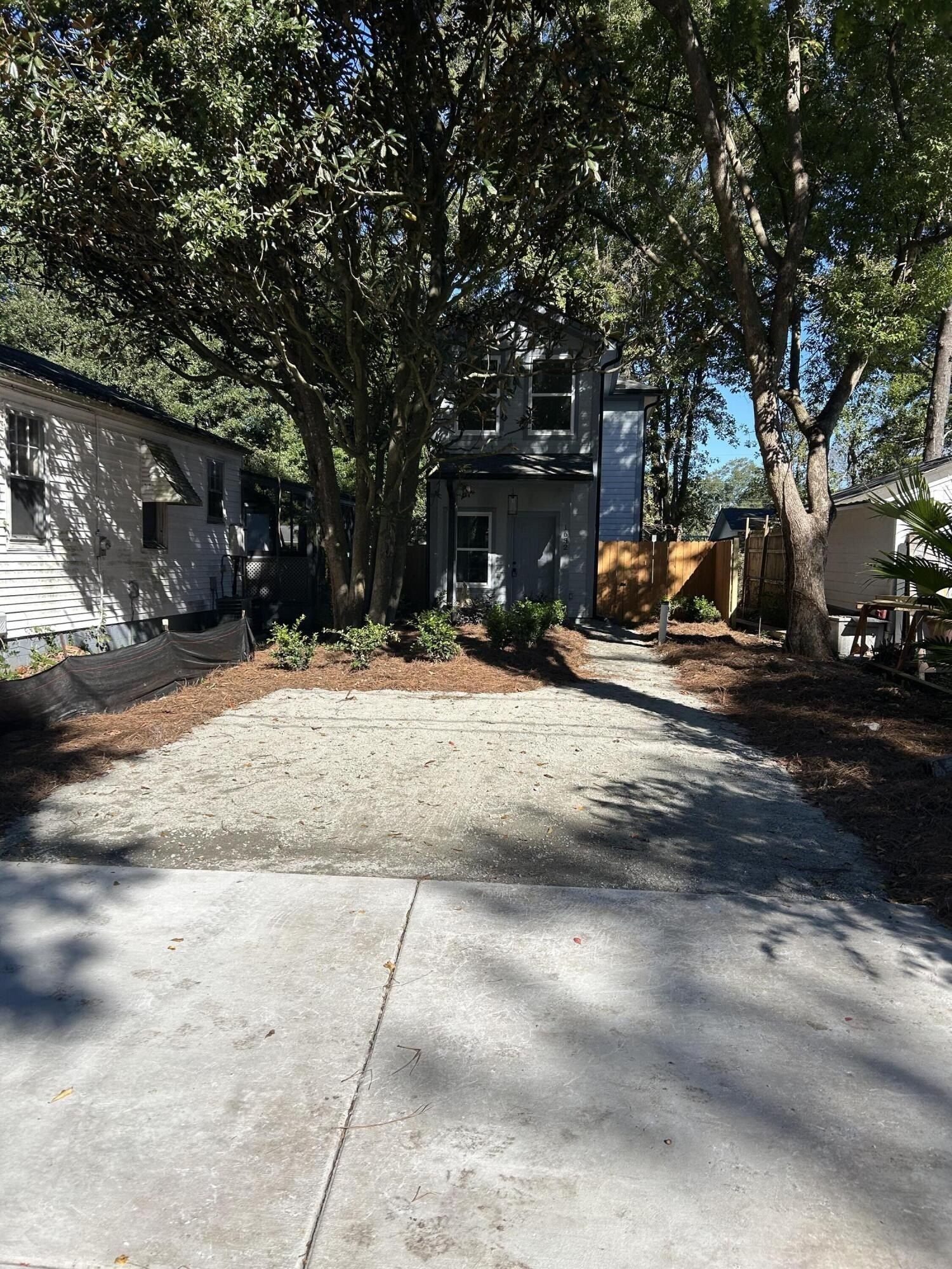 1632 Wappoo Drive. Charleston, SC 29407