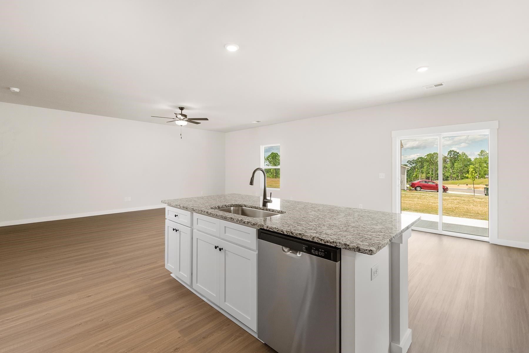 1478 Wild Indigo Way. Moore, SC 29369