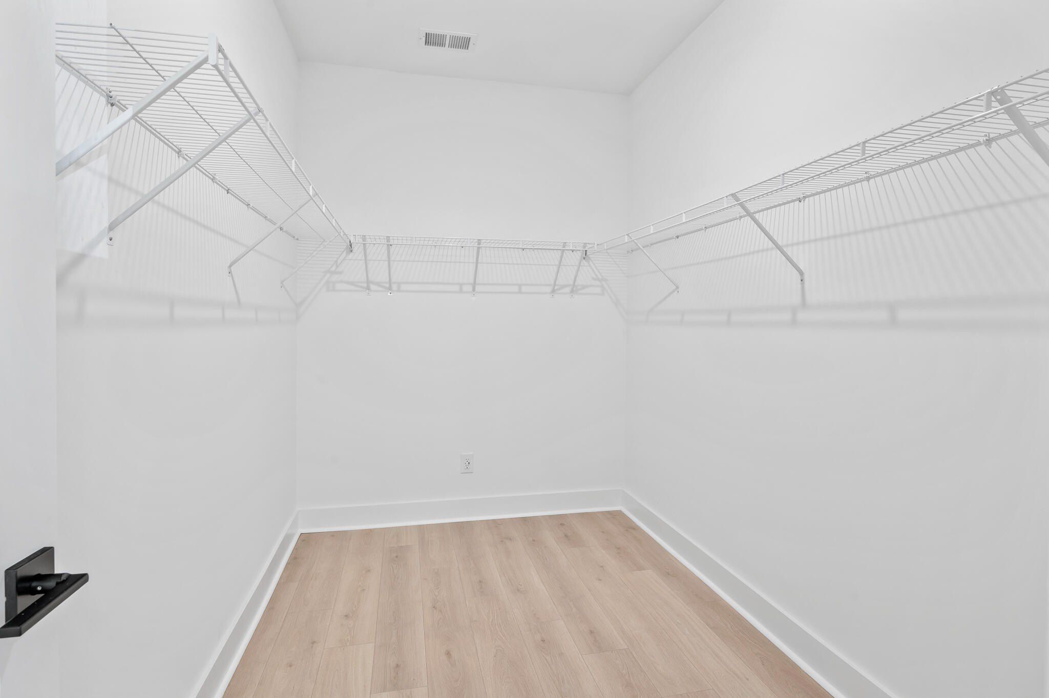 5180 Stono Plantation Drive. Hollywood, SC 29449