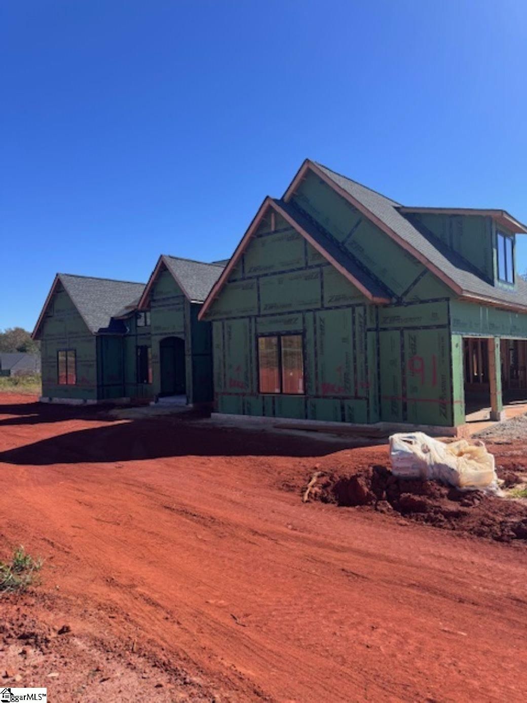 91 S Bates Road. Taylors, SC 29687