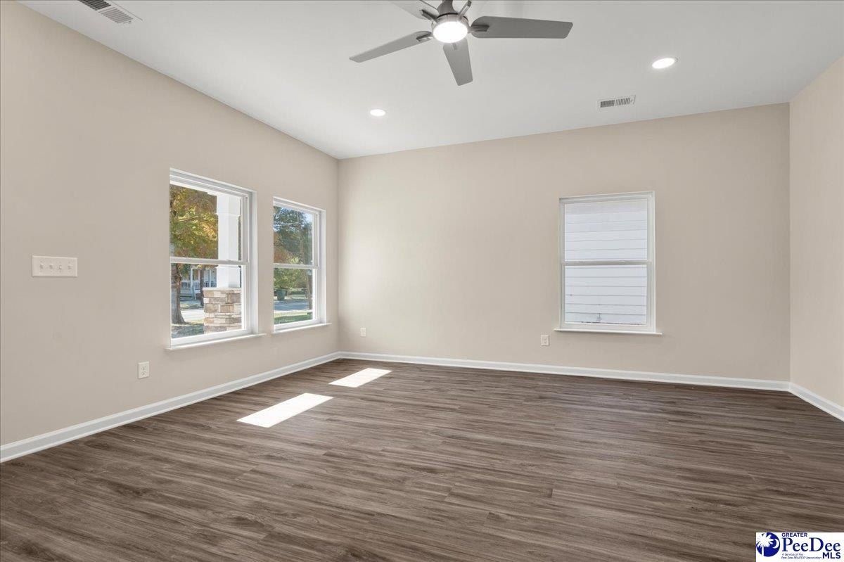 559 E Pine Street. Florence, SC 29506