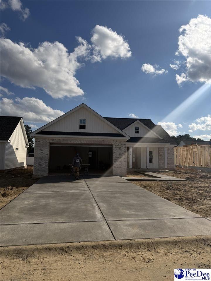 2918 Fincher Drive. Florence, SC 29501