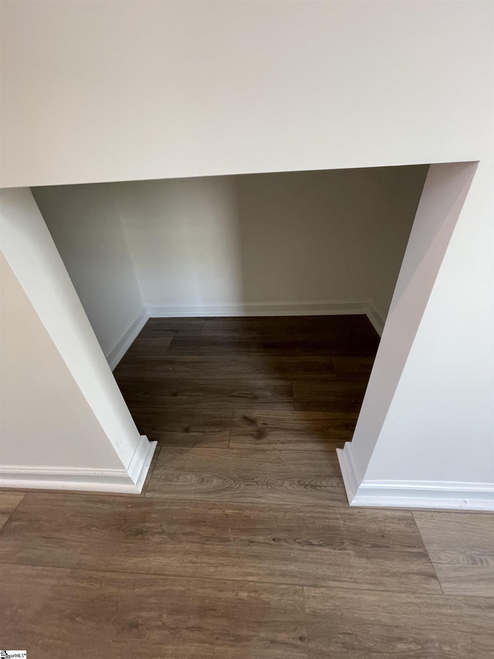 31 Halsey Street. Central, SC 29630