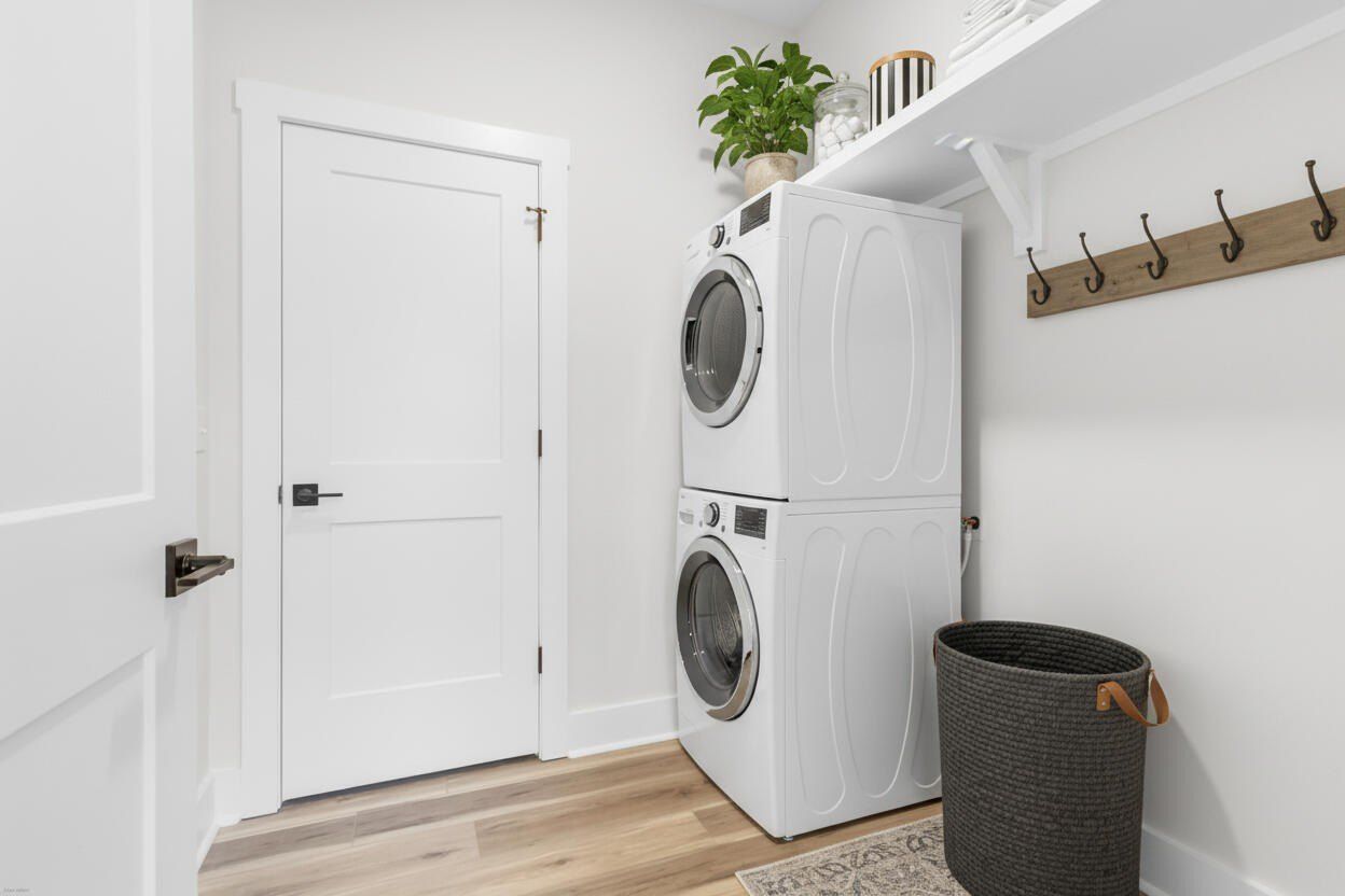 1909 Redwood Street. North Charleston, SC 29405