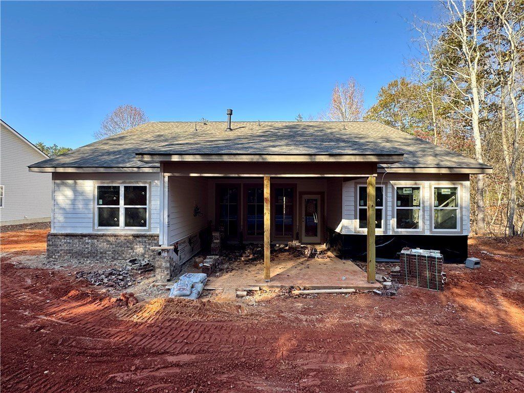 106 Player Lane. Westminster, SC 29693