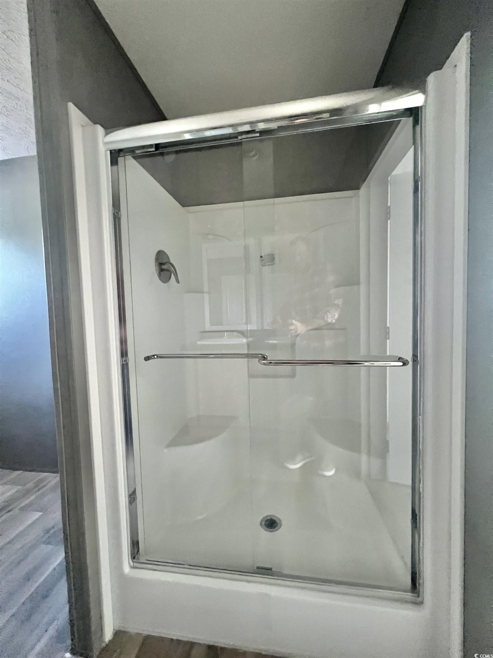 2004 Warrens Loop. Marion, SC 29571