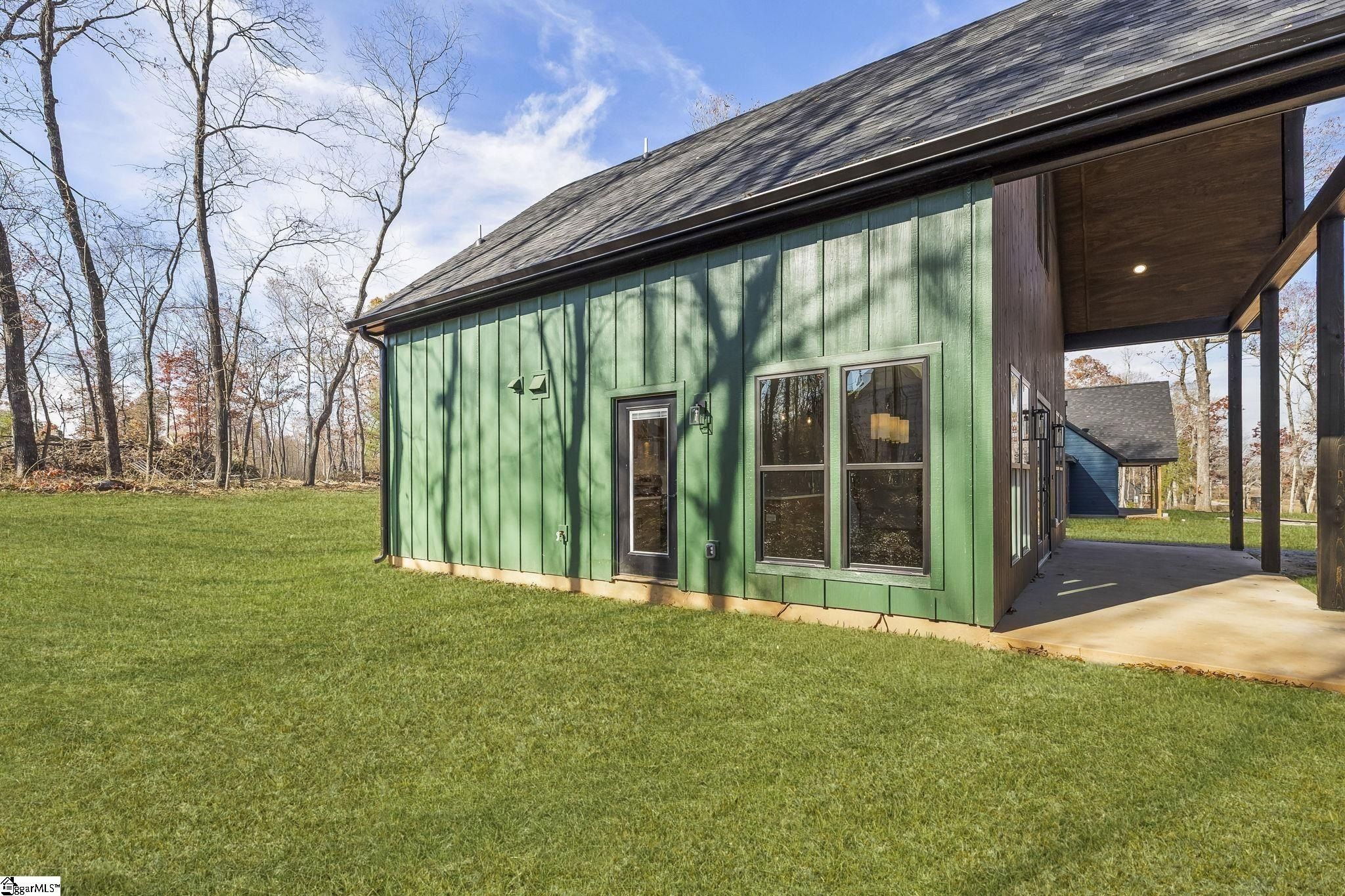 424 Fowler Road. Campobello, SC 29322