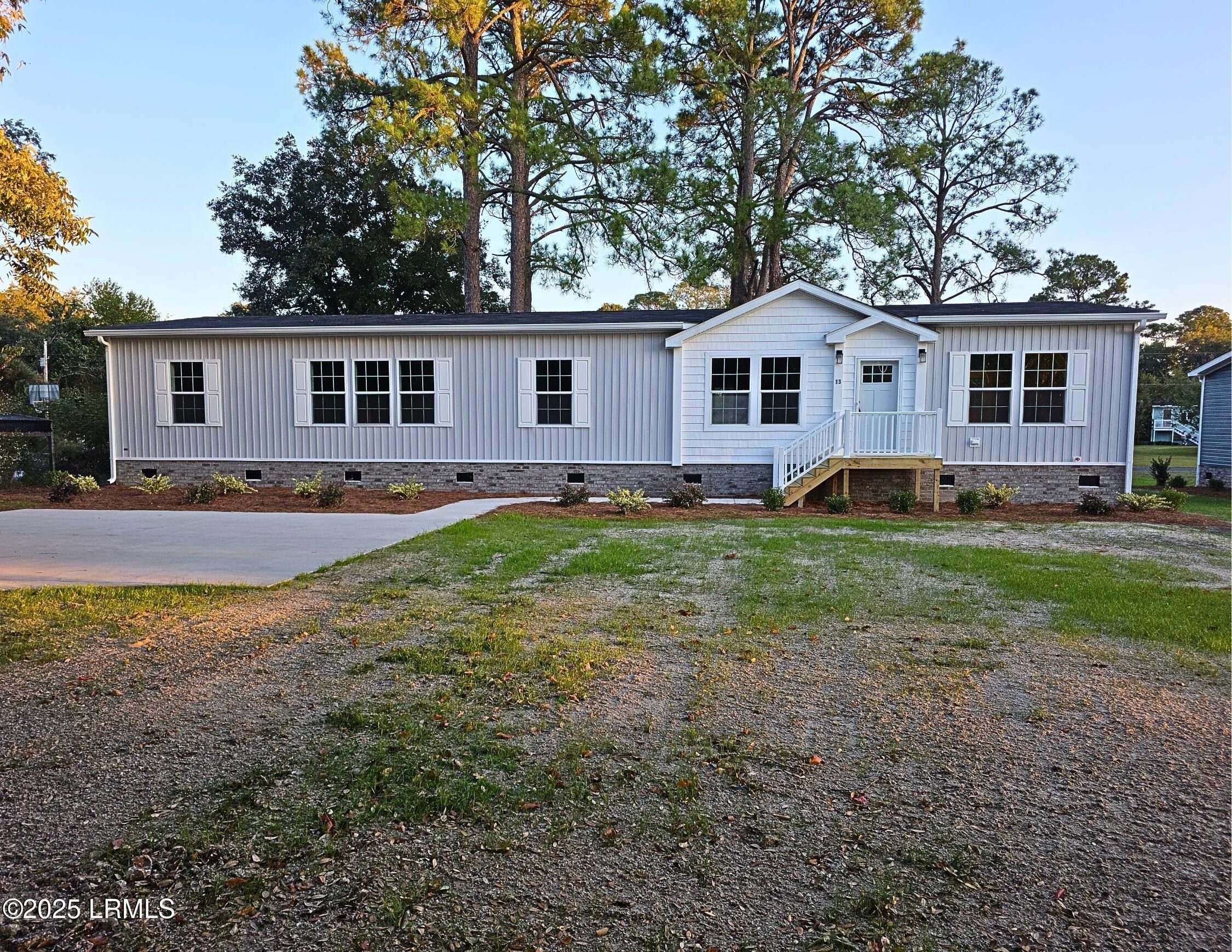 13 Vine Street. Hilton Head, SC 29926