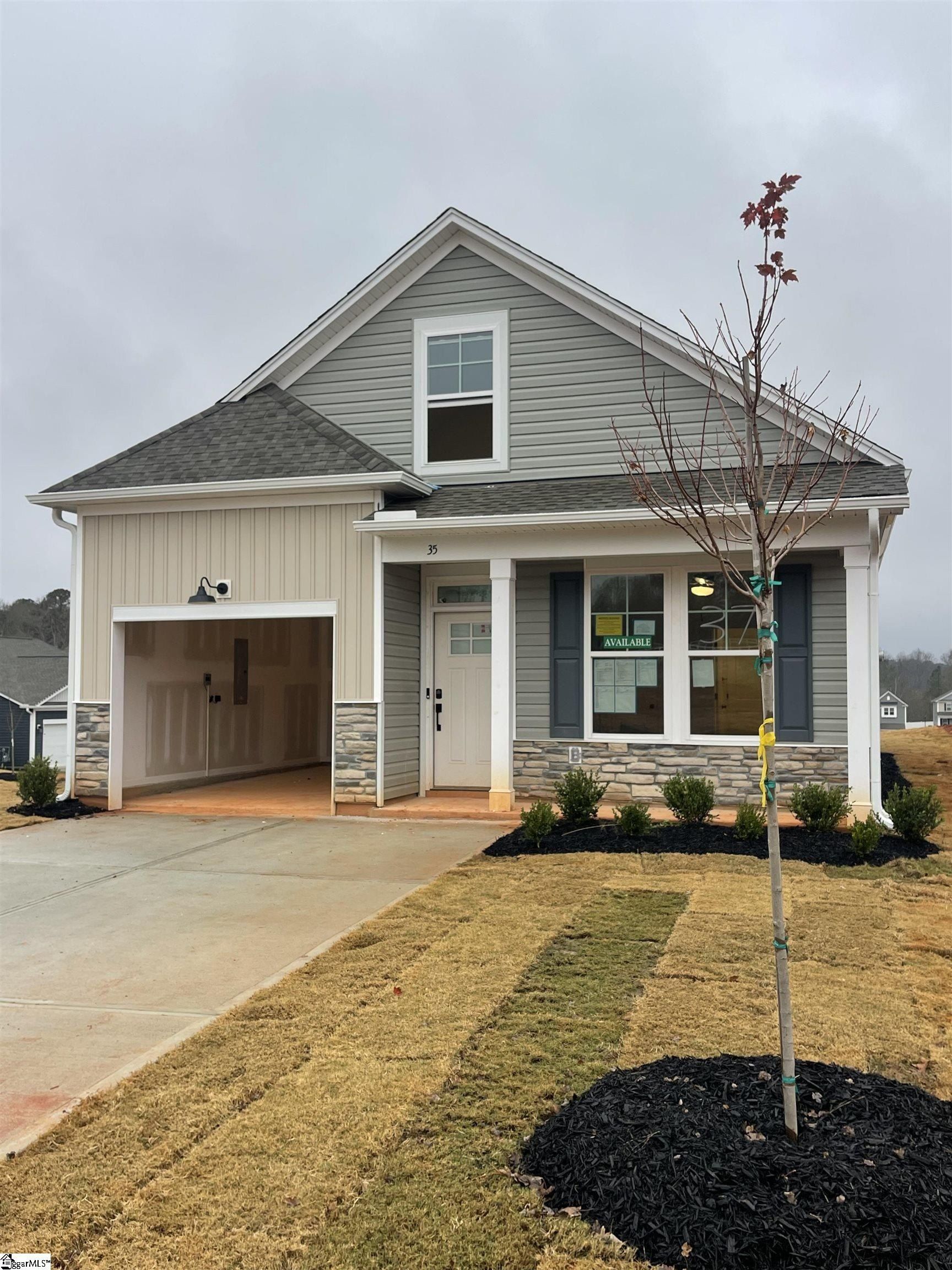 35 Halsey Street. Central, SC 29630