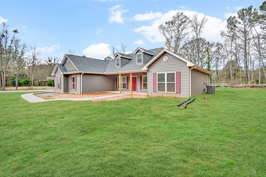 364 South Church St. Cross Hill, SC 29332