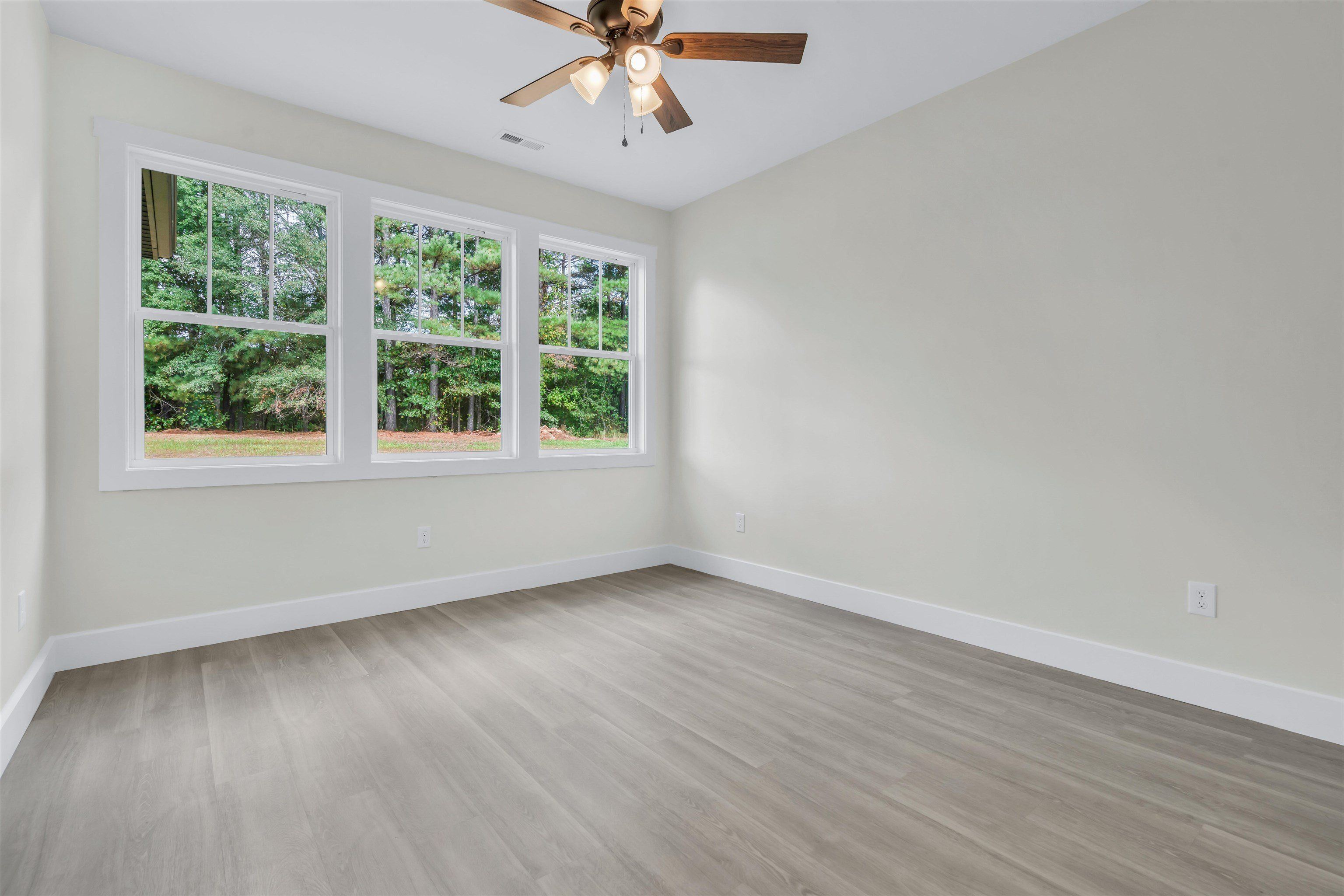 557 Bill Lattimore Road. Chesnee, SC 29323