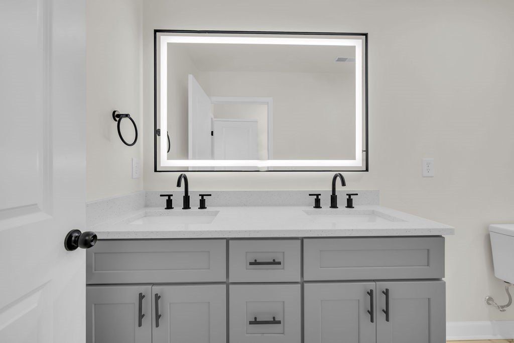 101 Hunter St. Abbeville, SC 29620