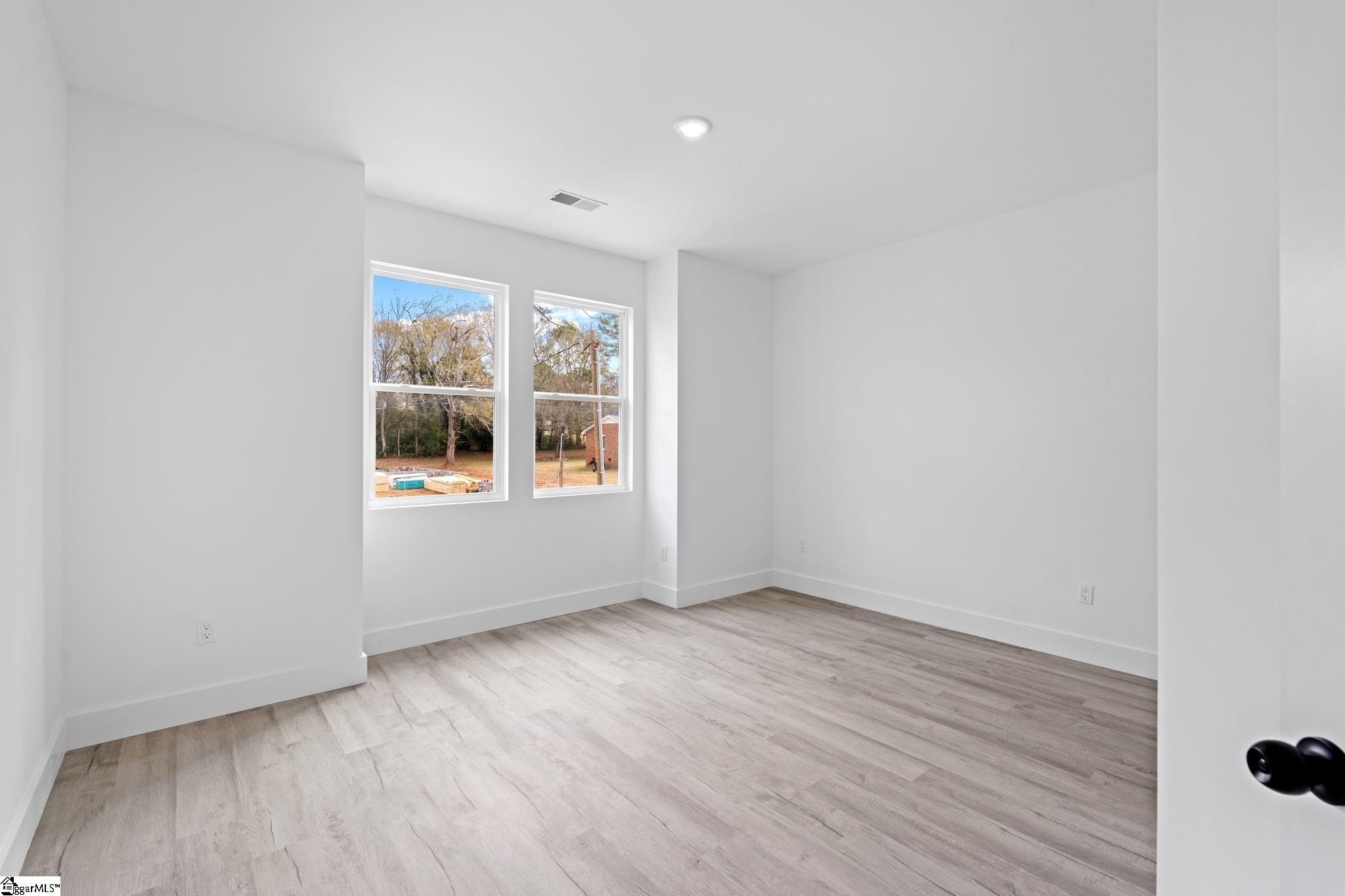 115 Hillcrest Circle. Anderson, SC 29624