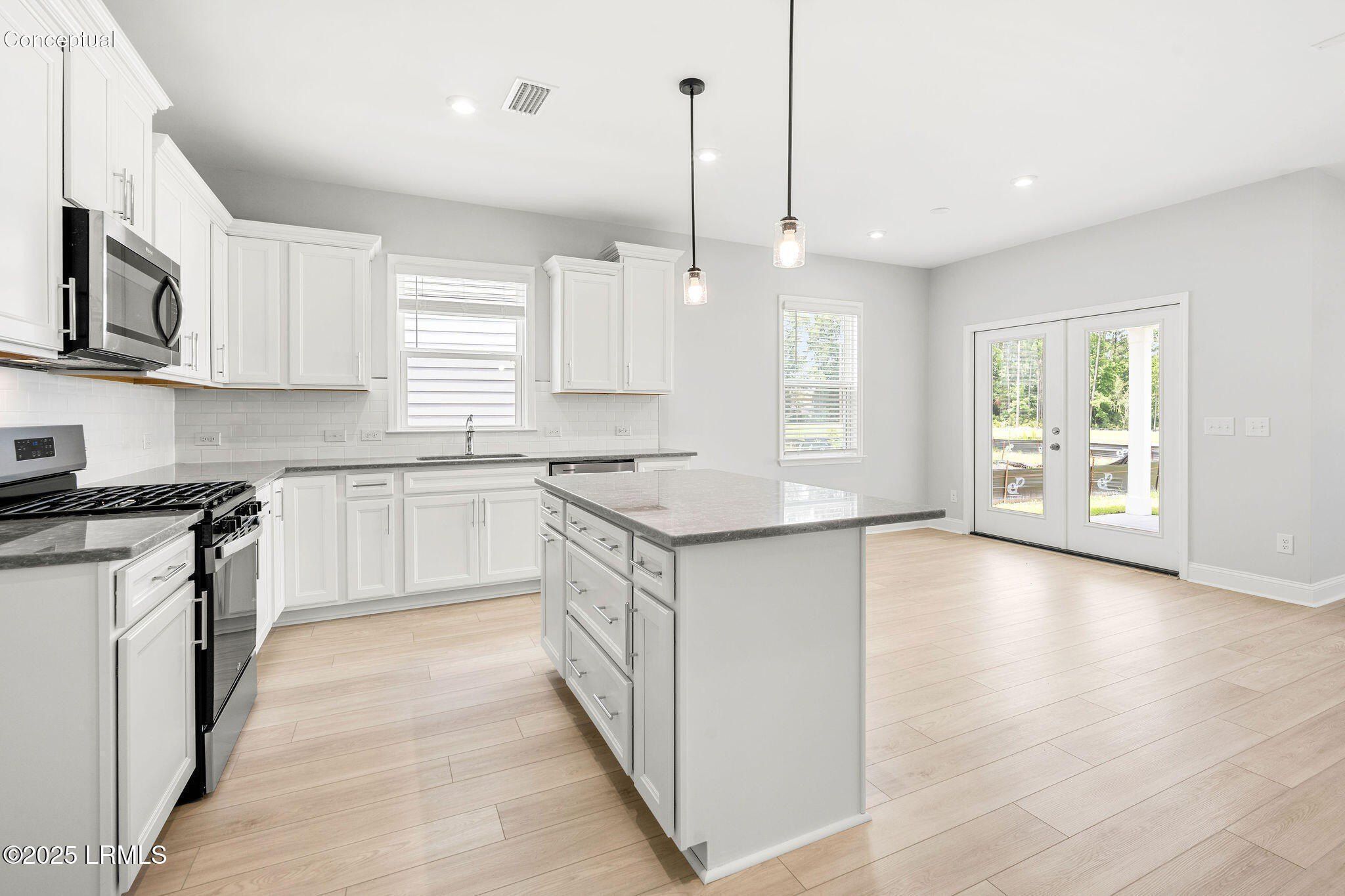 1105 Salty Hammock Court. Beaufort, SC 29902