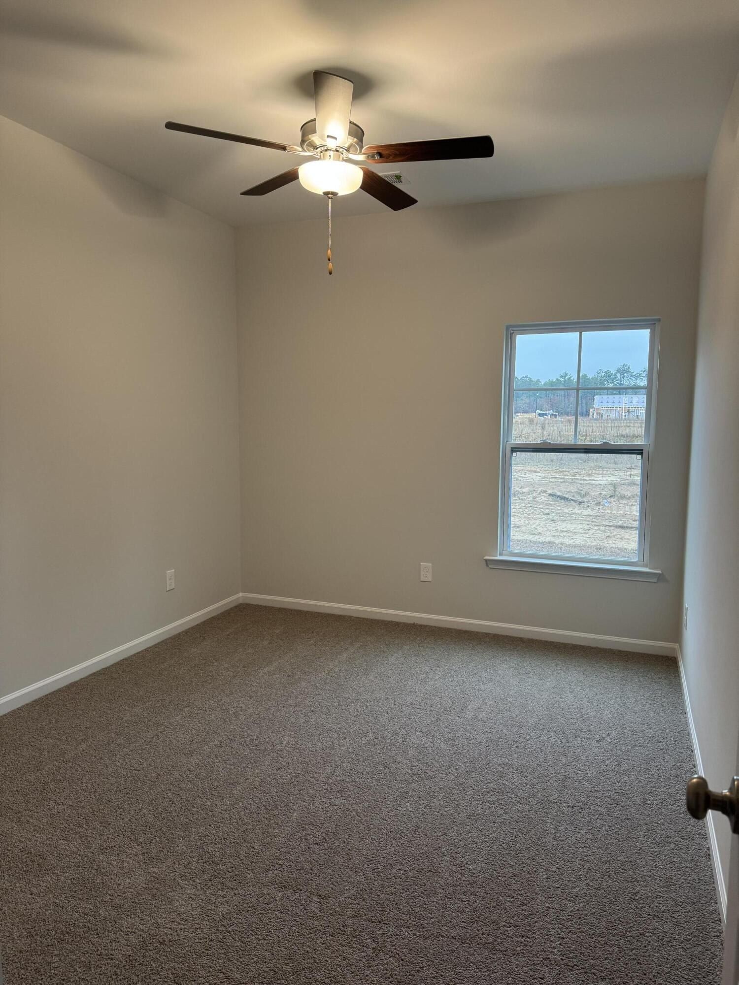 142 Middlesex Court. Lugoff, SC 29078