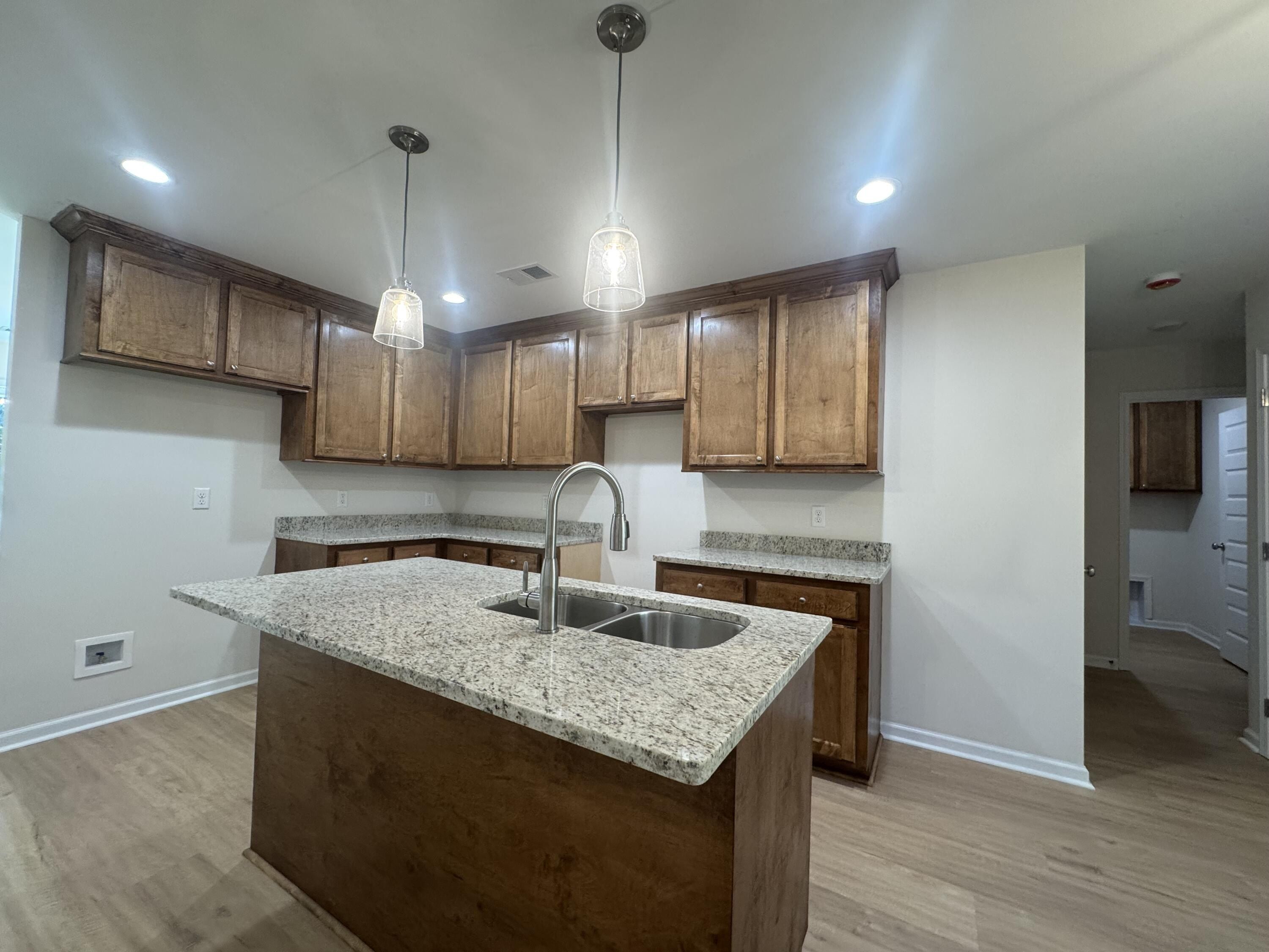 10 Ramblewood Lane. Wedgefield, SC 29168