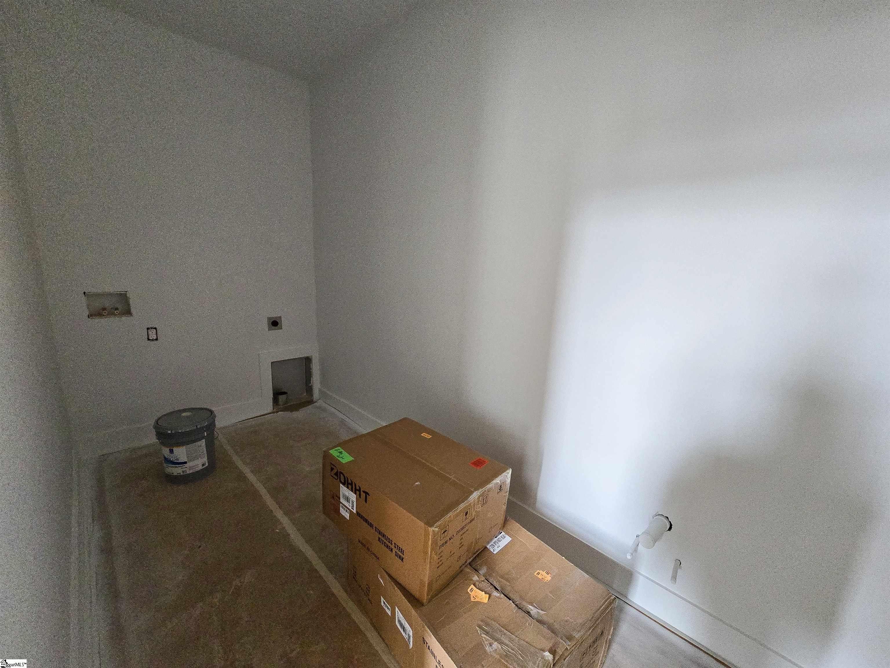 726 New South Court. Wellford, SC 29385