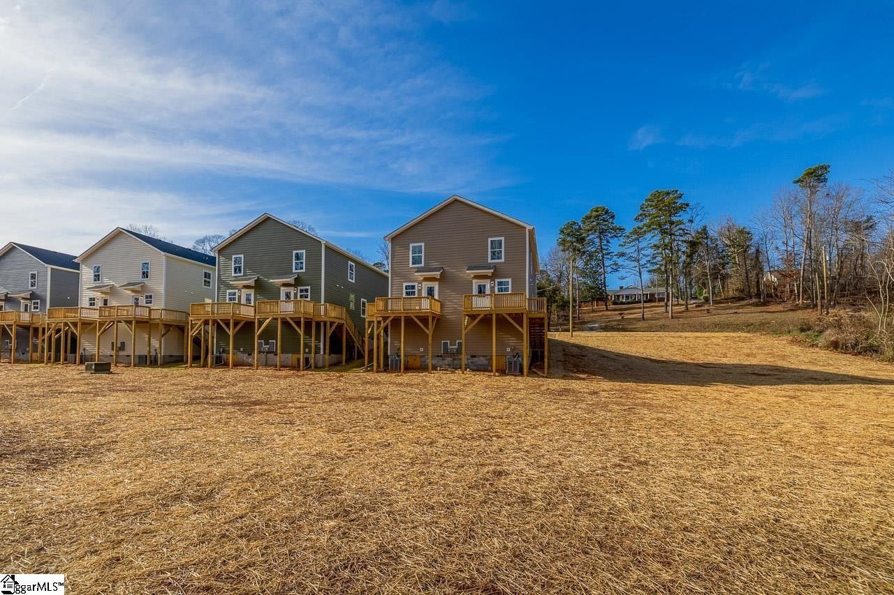 275  277 Vanderbilt Road. Spartanburg, SC 29301