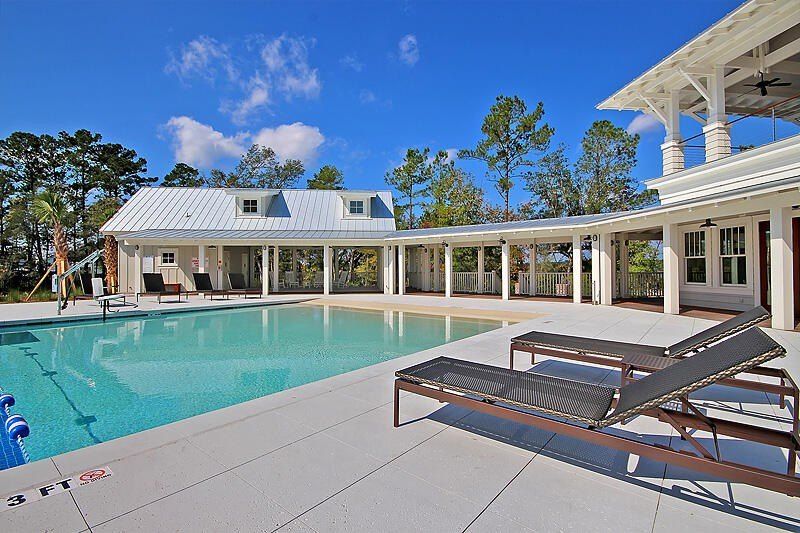 114 Peninsula Drive. Ravenel, SC 29470