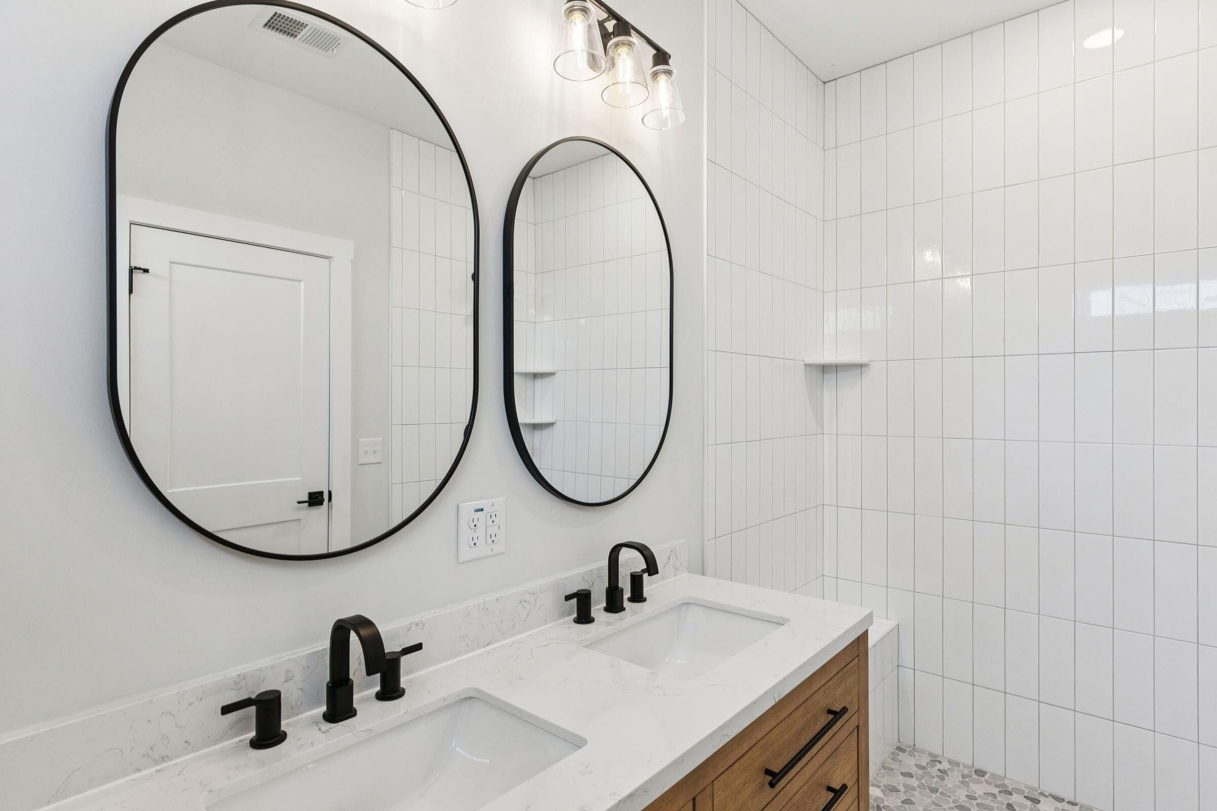 1909 Redwood Street. North Charleston, SC 29405