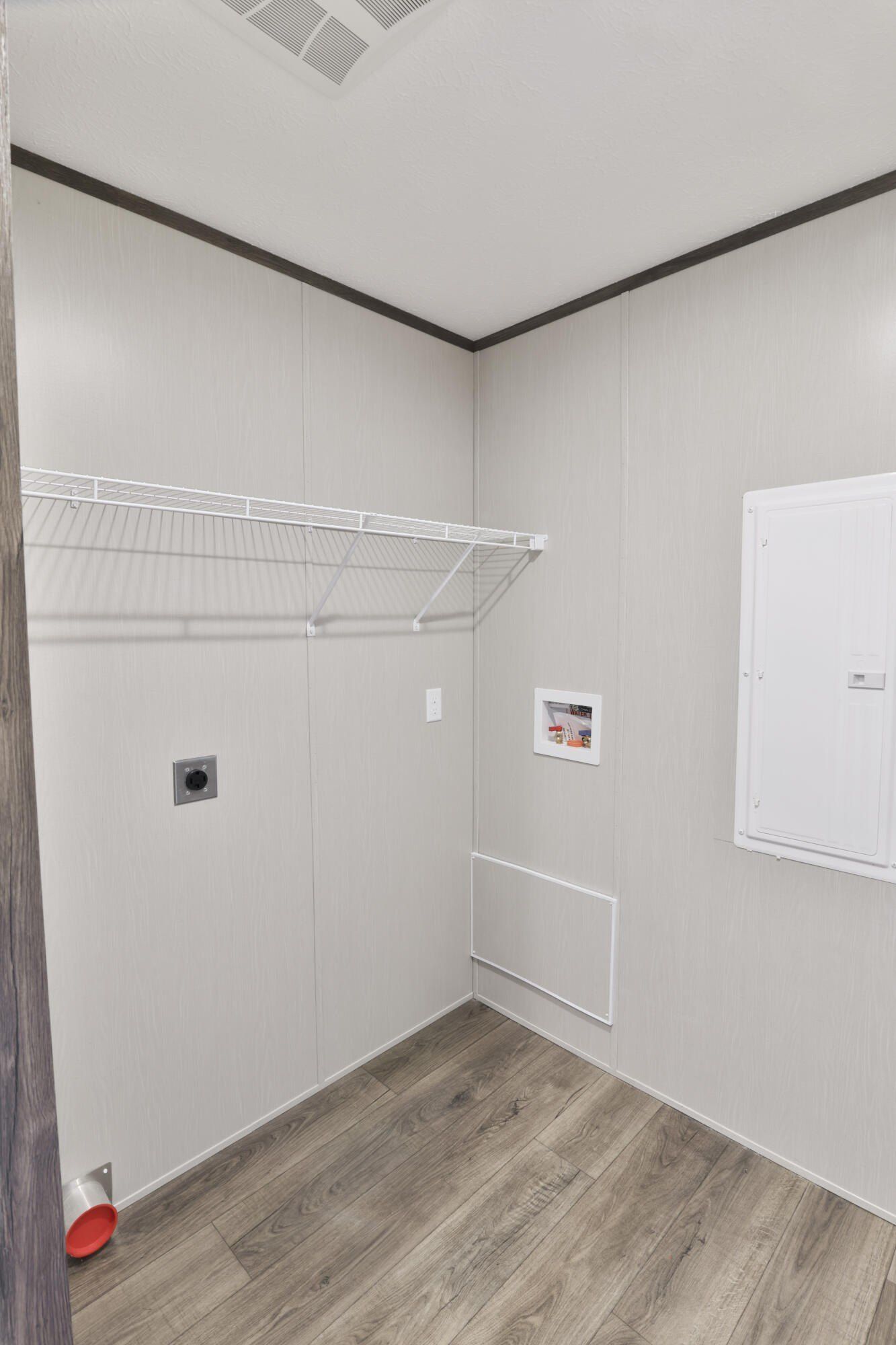 1097 Schurlknight Road. Saint Stephen, SC 29479