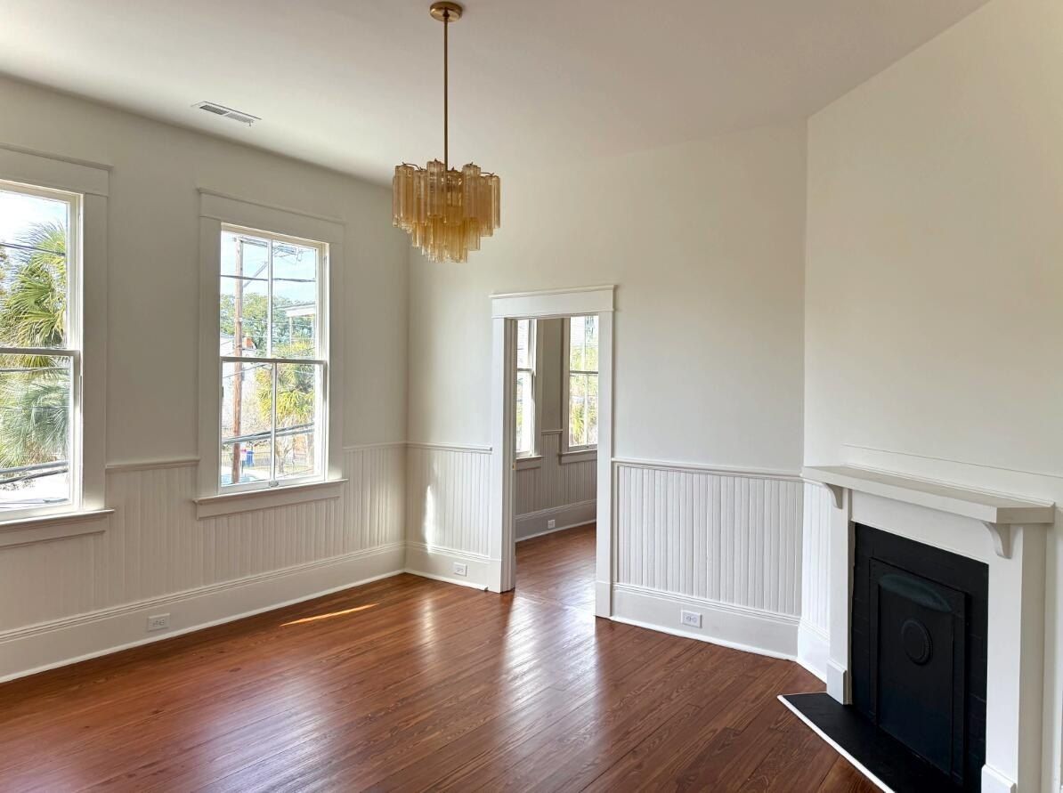 63 Montagu Street. Charleston, SC 29401