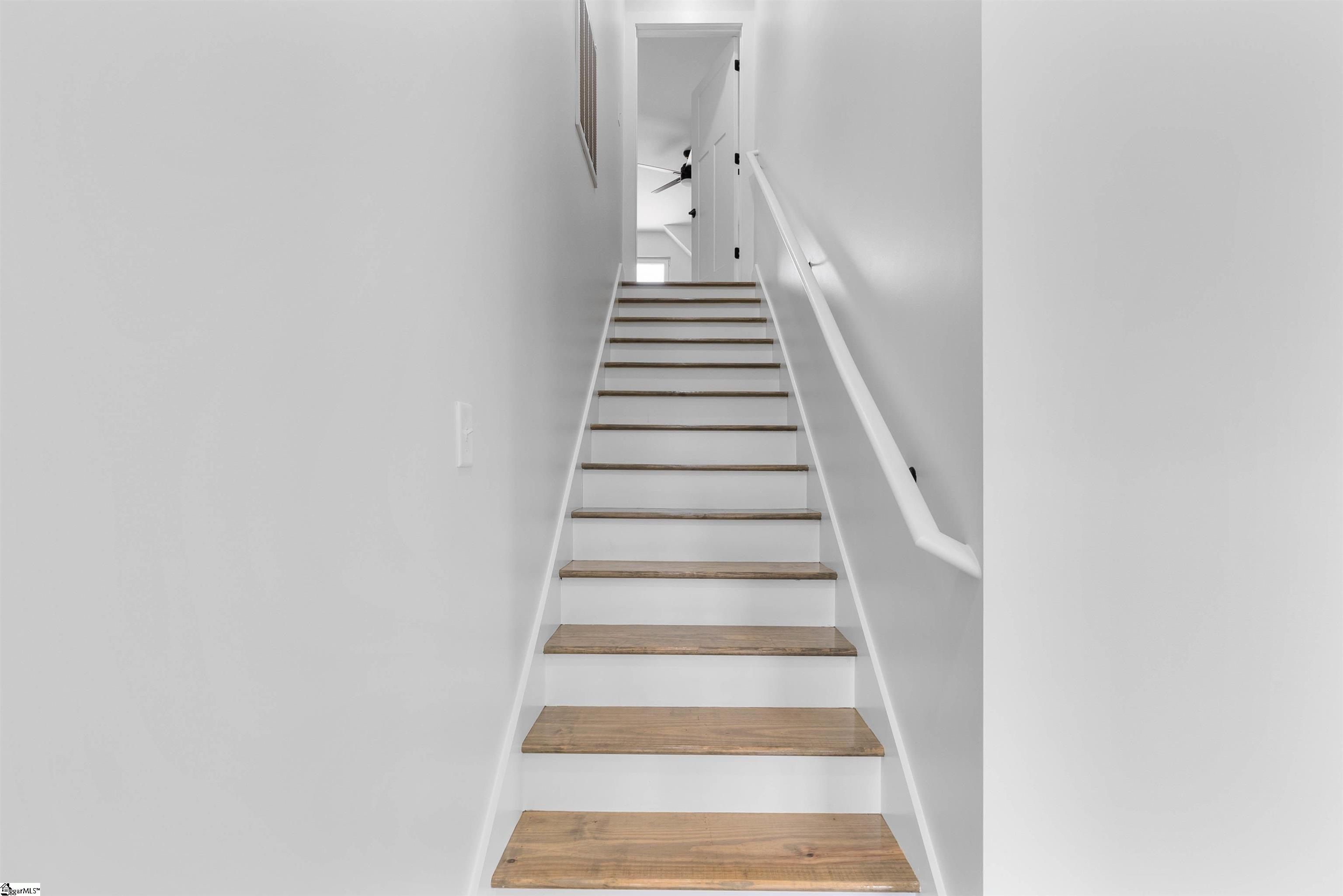 2019 Meadow Glen Court. Chesnee, SC 29323