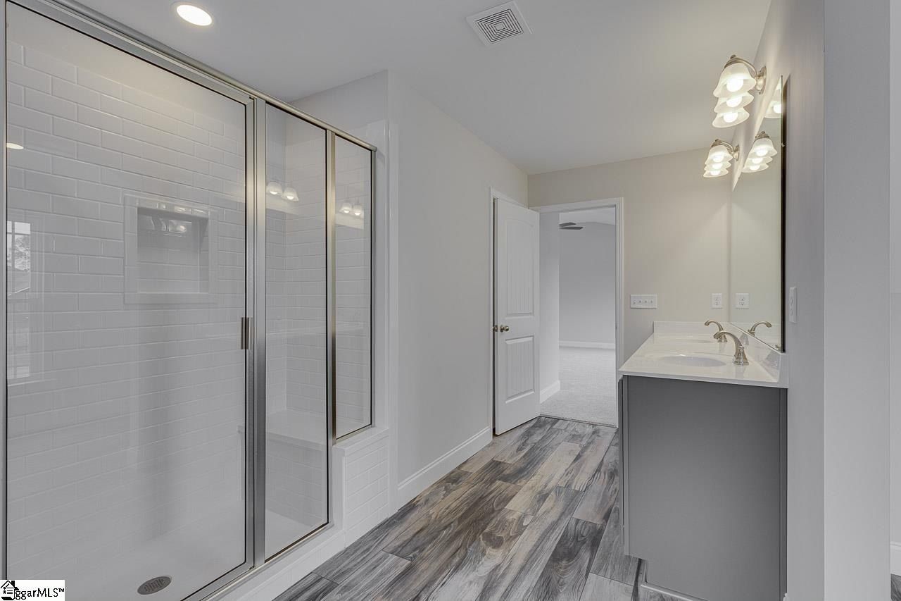 213 Legacy Lane. Pickens, SC 29671