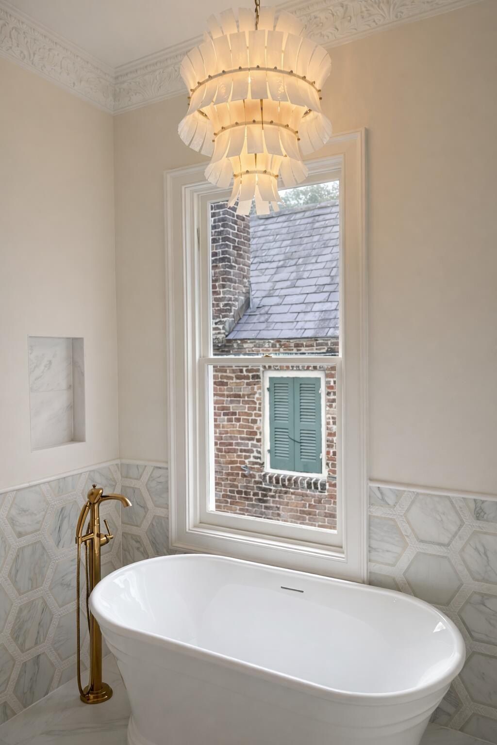 54 Church Street. Charleston, SC 29401