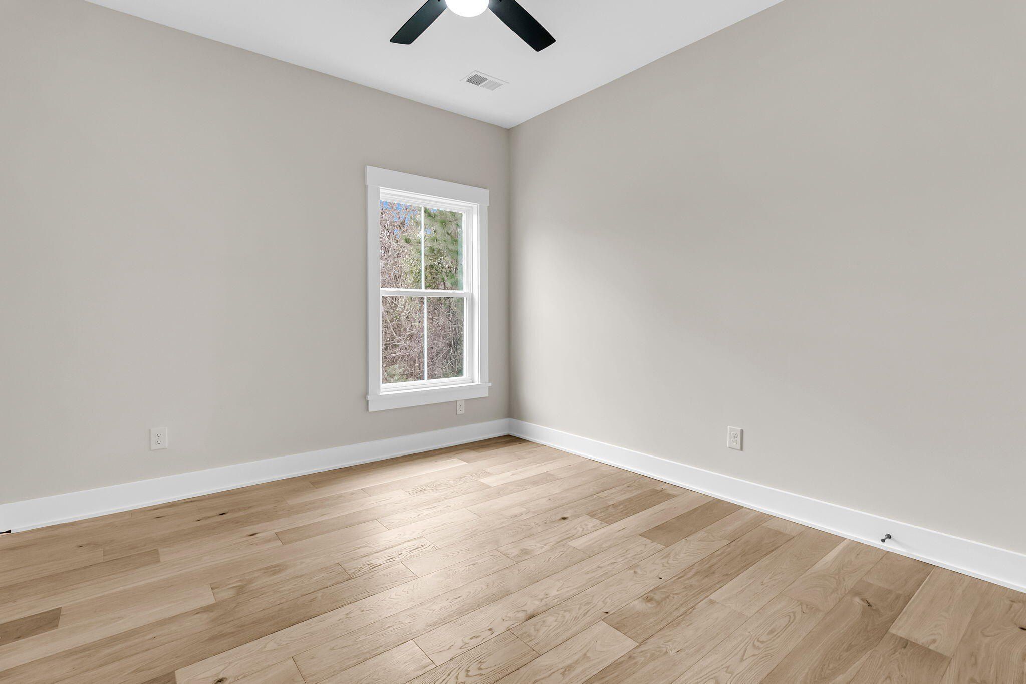 1919 Chestnut Oak Lane. Charleston, SC 29414