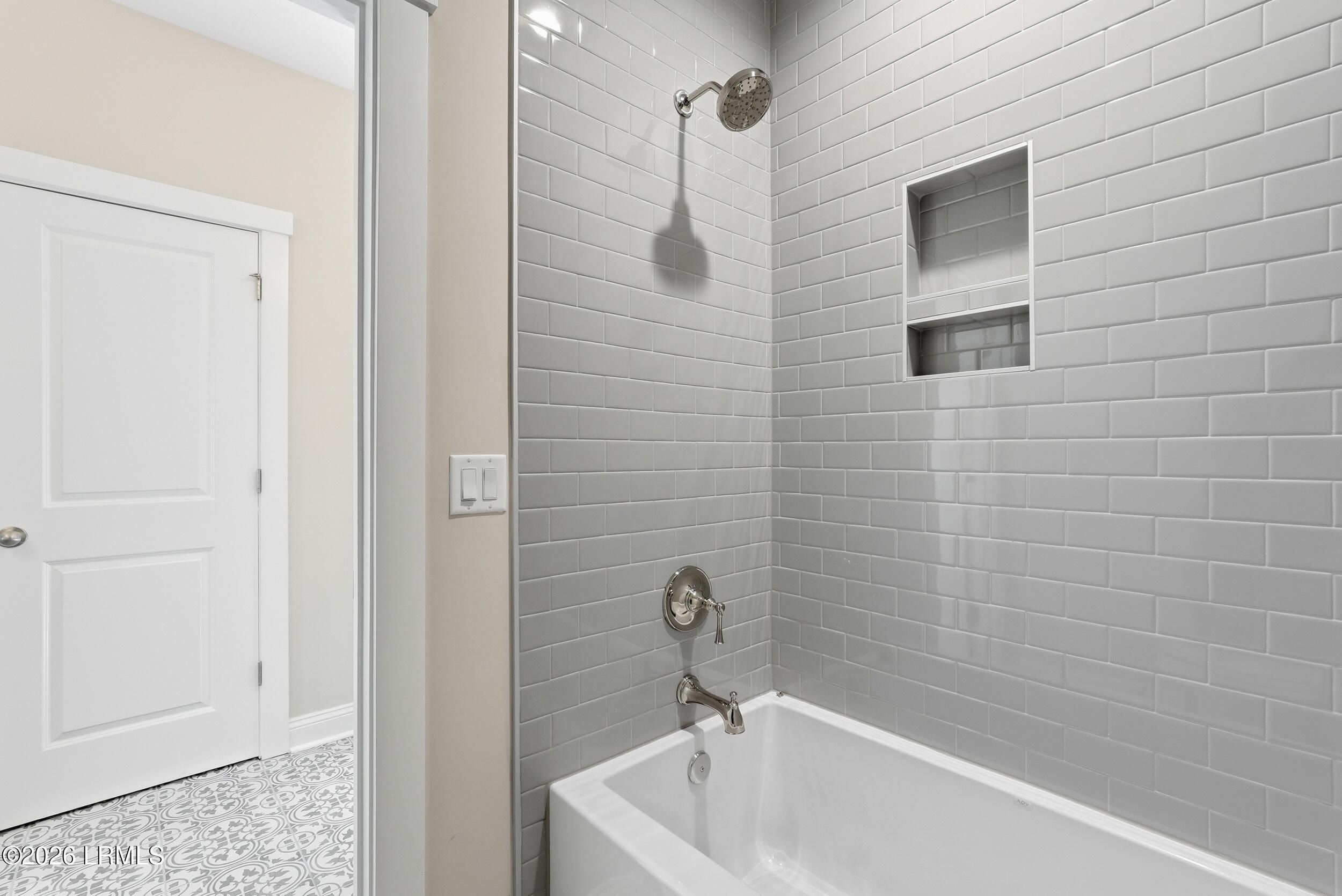 62 Wrights Point Circle. Beaufort, SC 29902