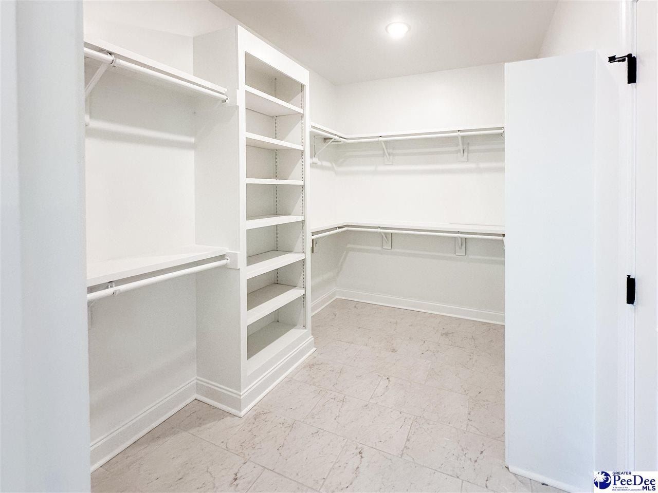 3025 Weatherstone Ln. Florence, SC 29501