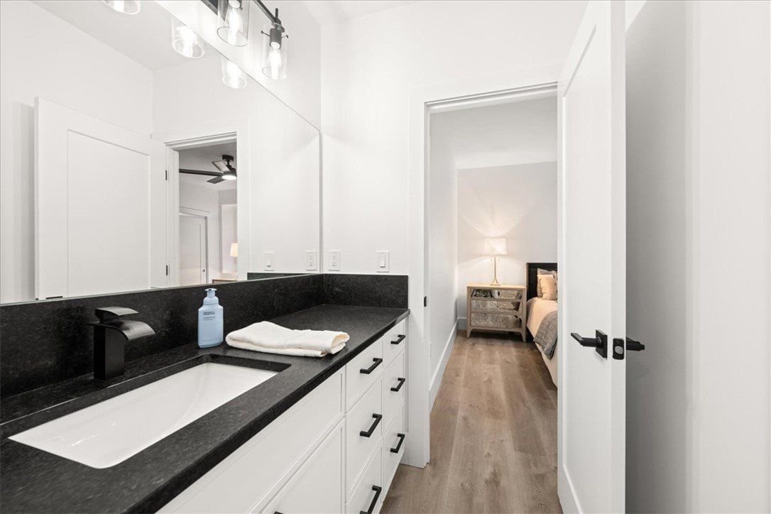 12048 Carnelda Drive. Seneca, SC 29672