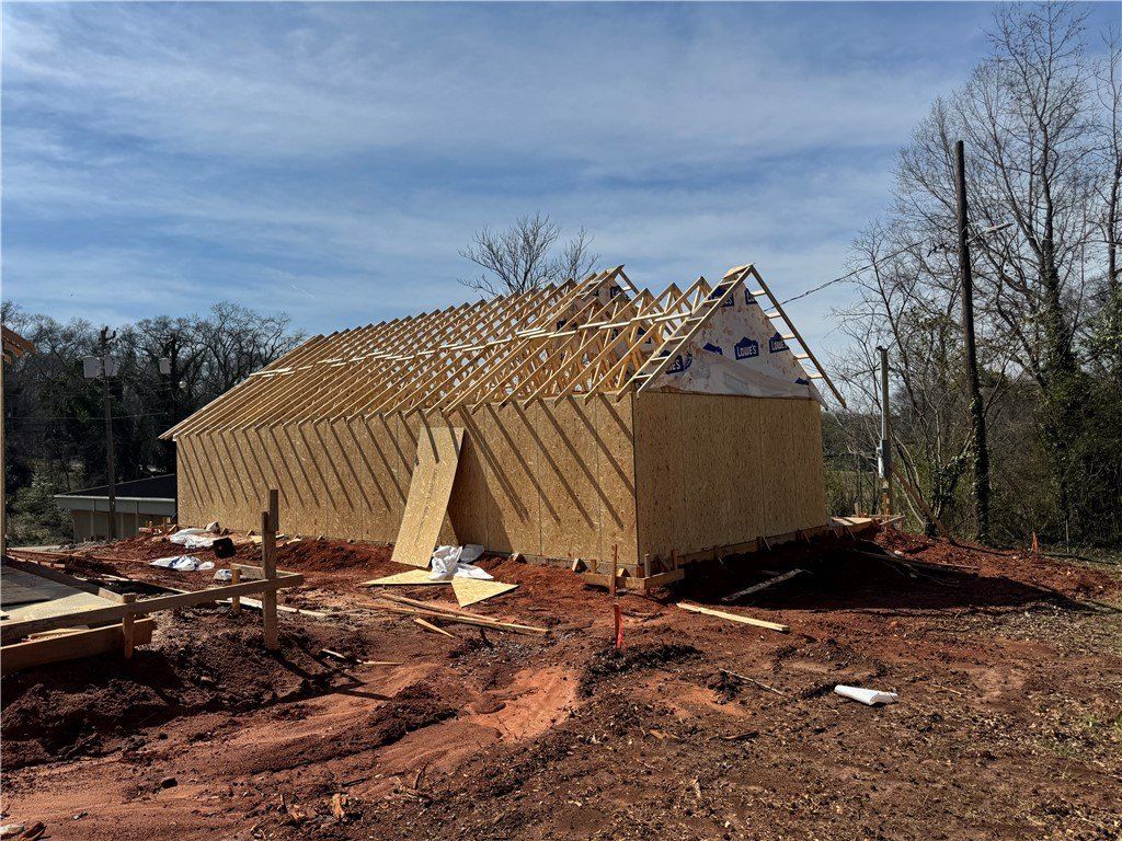 822 Delia Street. Anderson, SC 29624