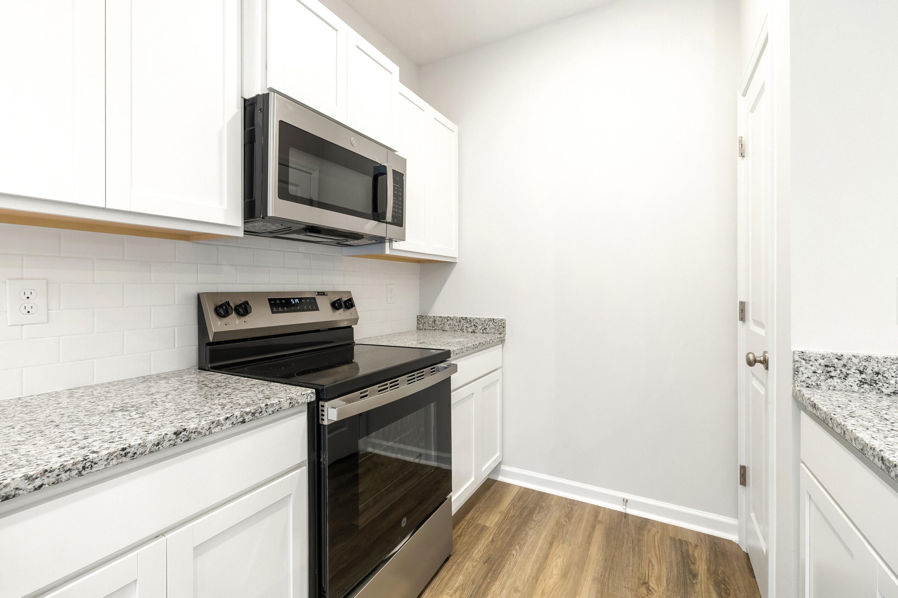 128 Raglins Way. Lugoff, SC 29078