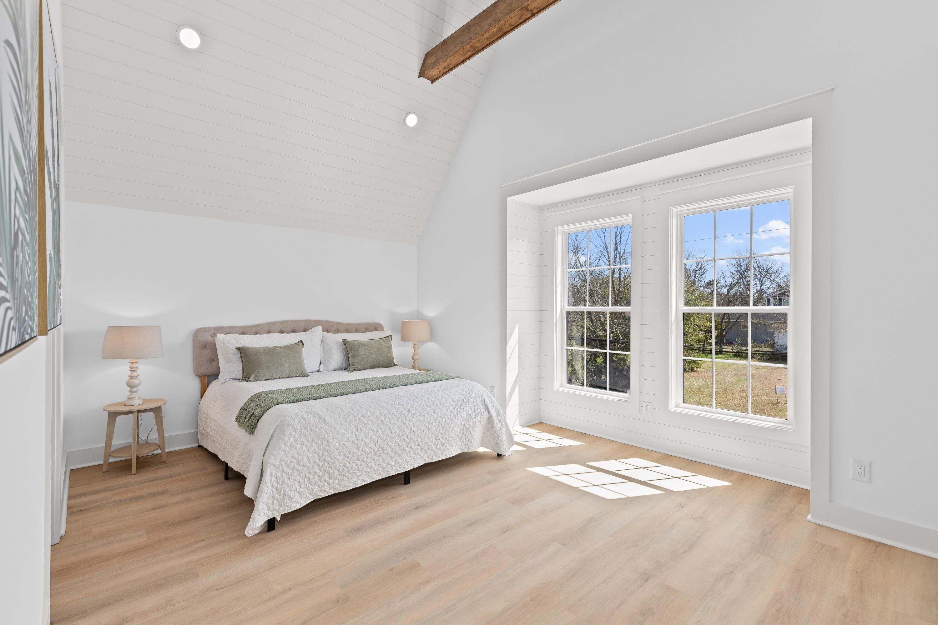 1992 Forest Avenue. North Charleston, SC 29405