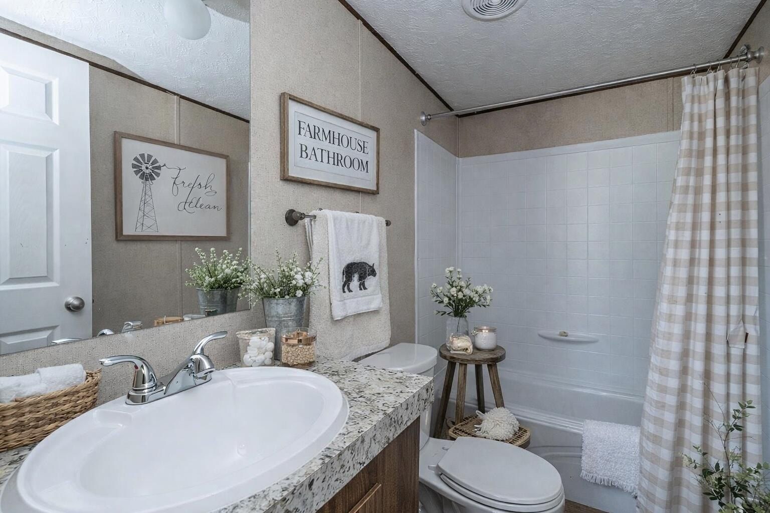 68 Kickback Cove. Round O, SC 29474