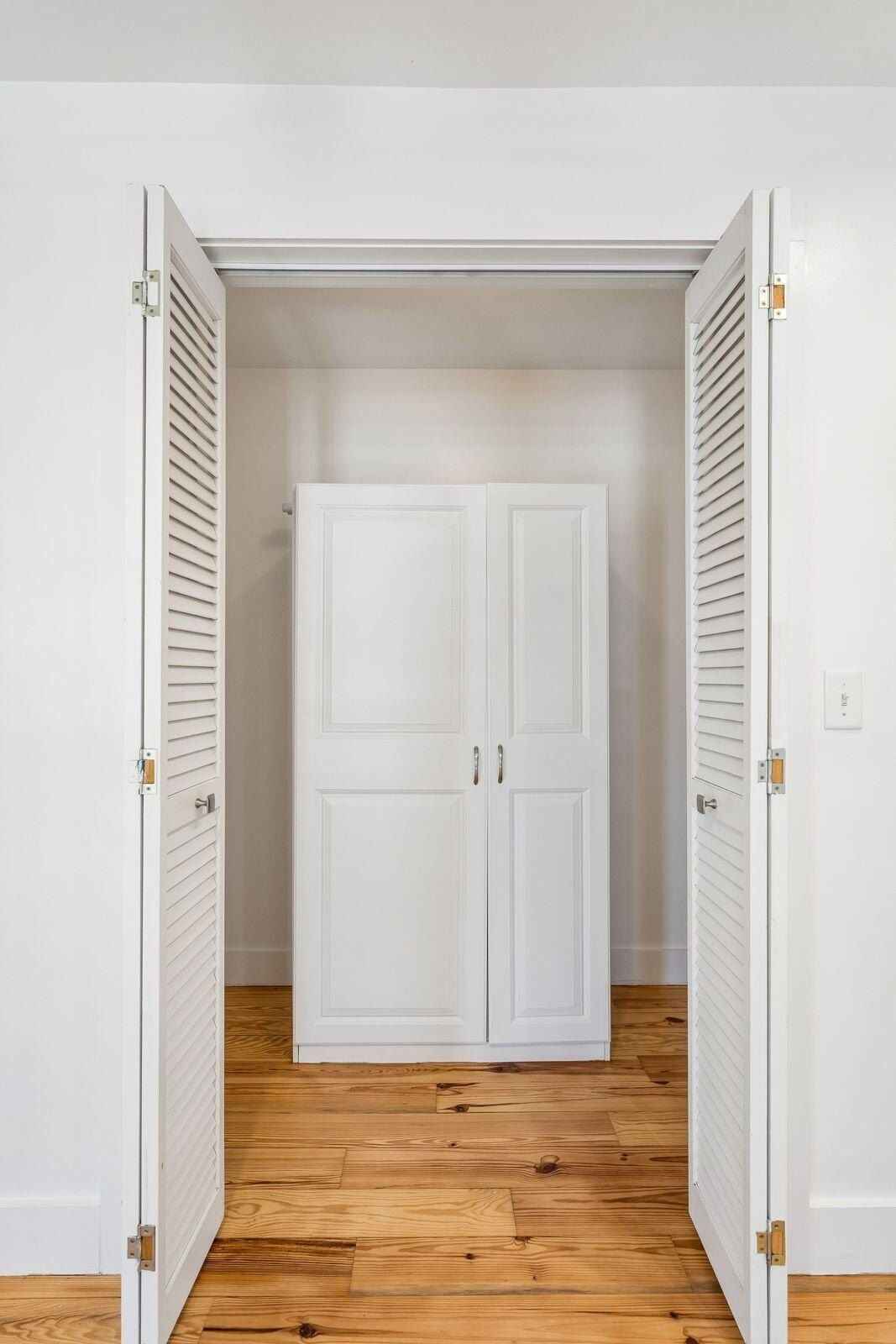 2 Francis Street Unit I. Charleston, SC 29403