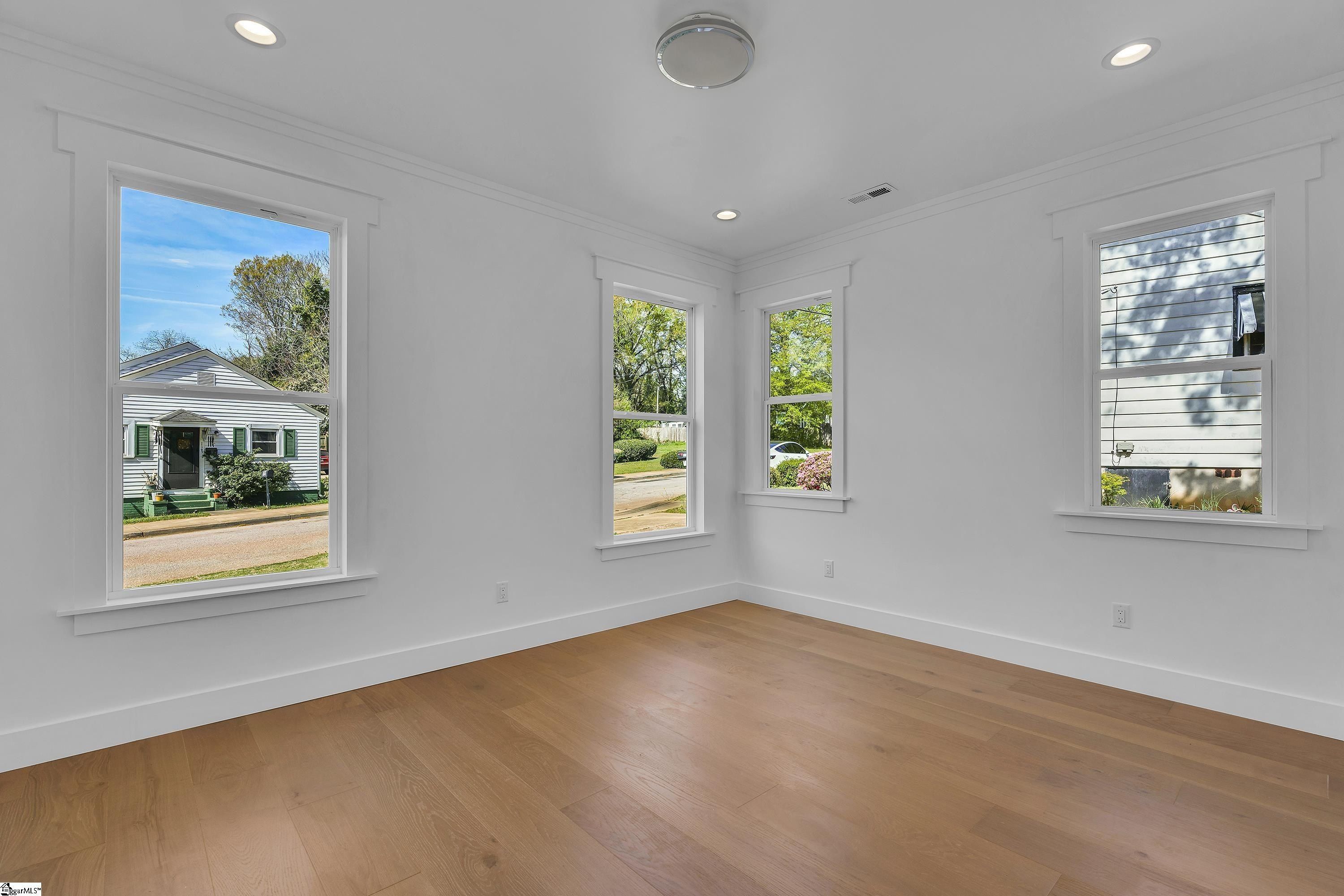 119 Maco Street. Greenville, SC 29607