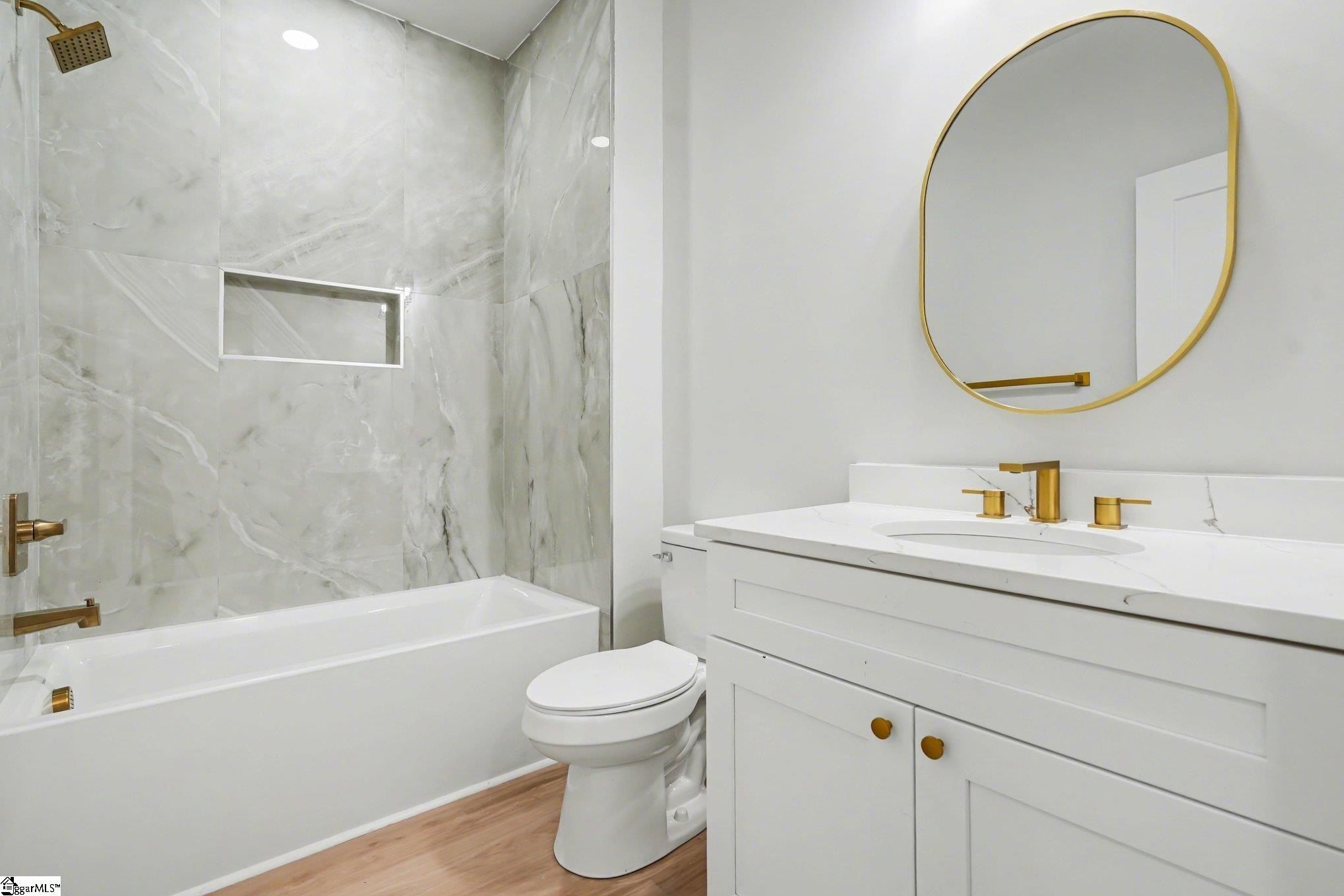 168 Boxwood Lane. Easley, SC 29640