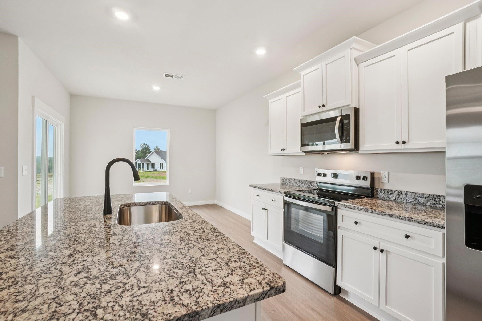 1474 Wild Indigo Way. Moore, SC 29369