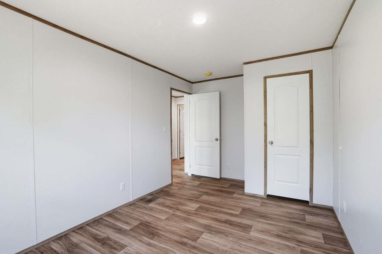 405 Howe Lane. Wellford, SC 29385