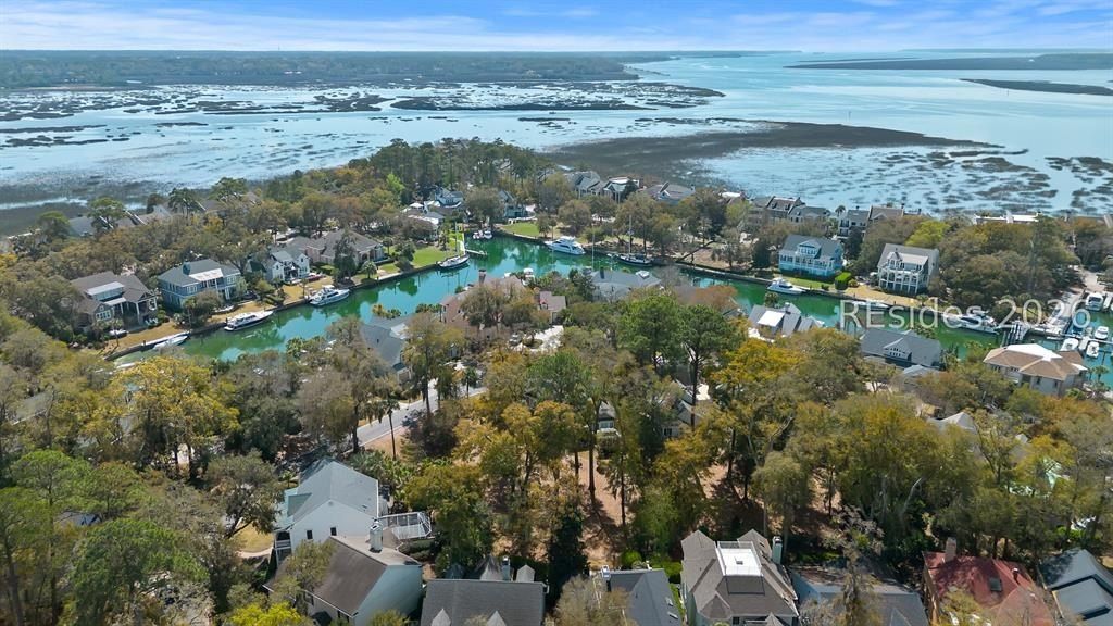 44 Sparwheel Lane. Hilton Head, SC 29926