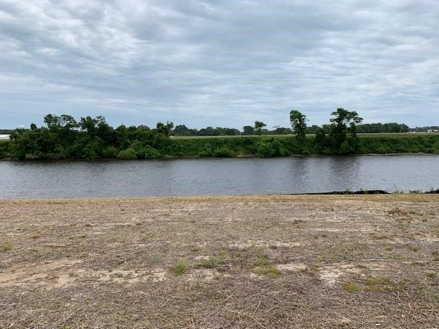 160 Bay Ridge Dr. North Myrtle Beach, SC 29582