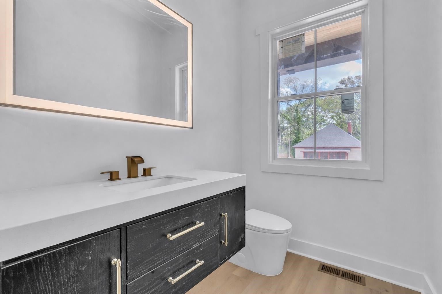 286 Farley Street. Spartanburg, SC 29303