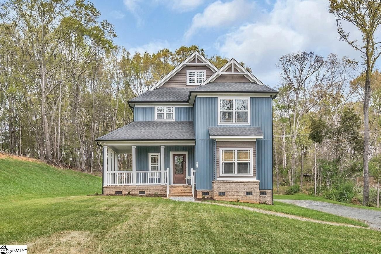 318 Dancing Water Drive. Chesnee, SC 29323