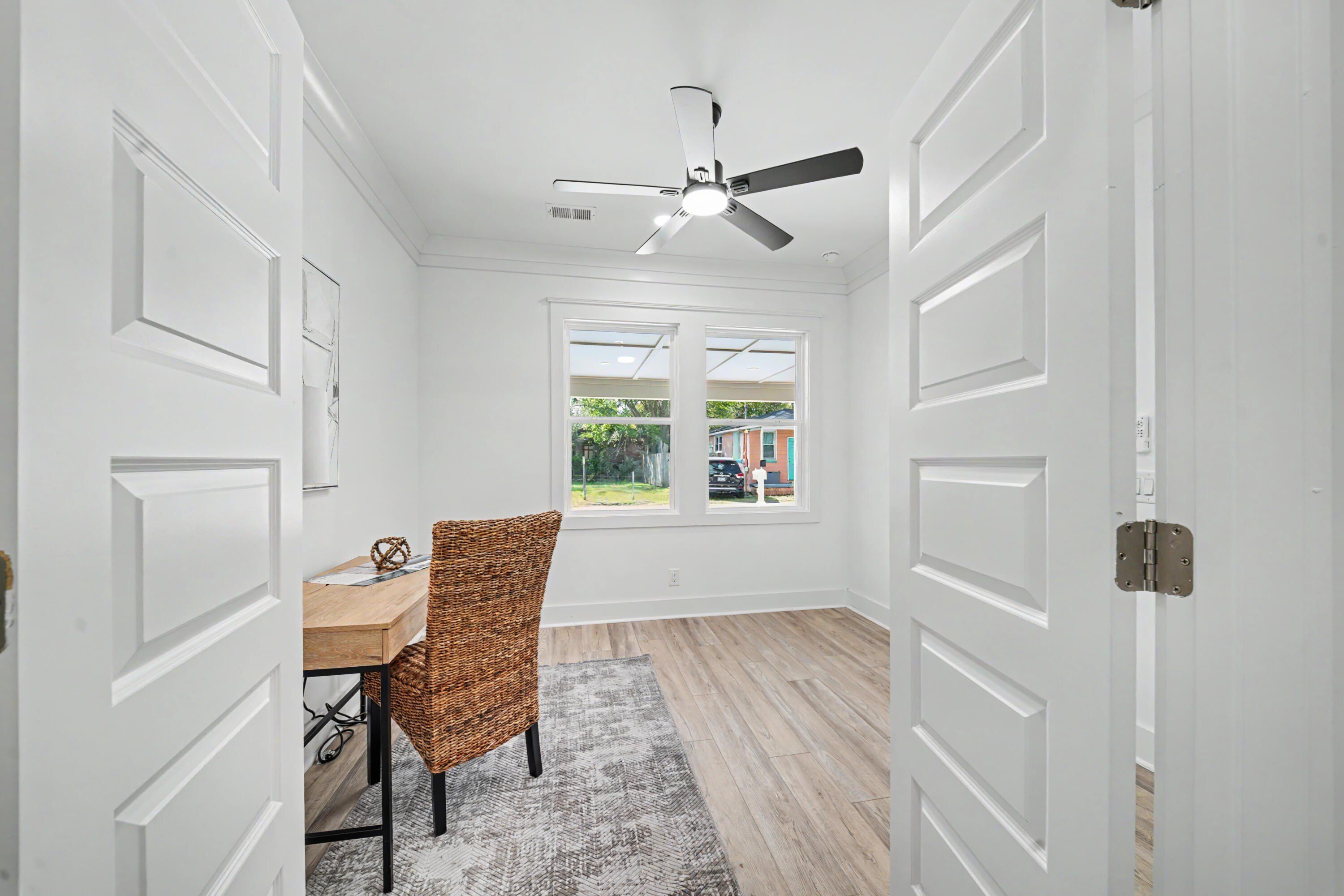 2014 Comstock Avenue. North Charleston, SC 29405