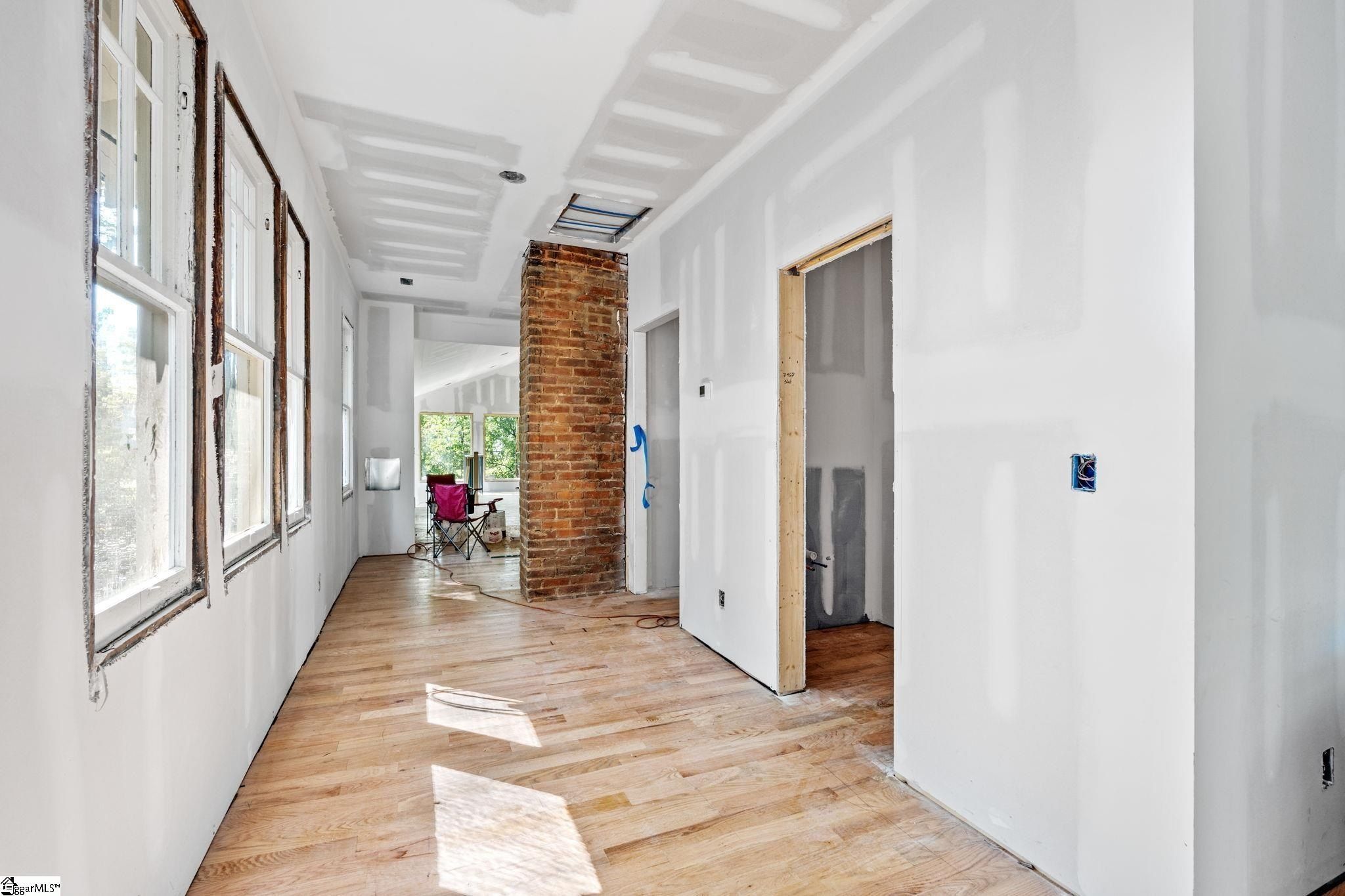 105 Vannoy Street. Greenville, SC 29601