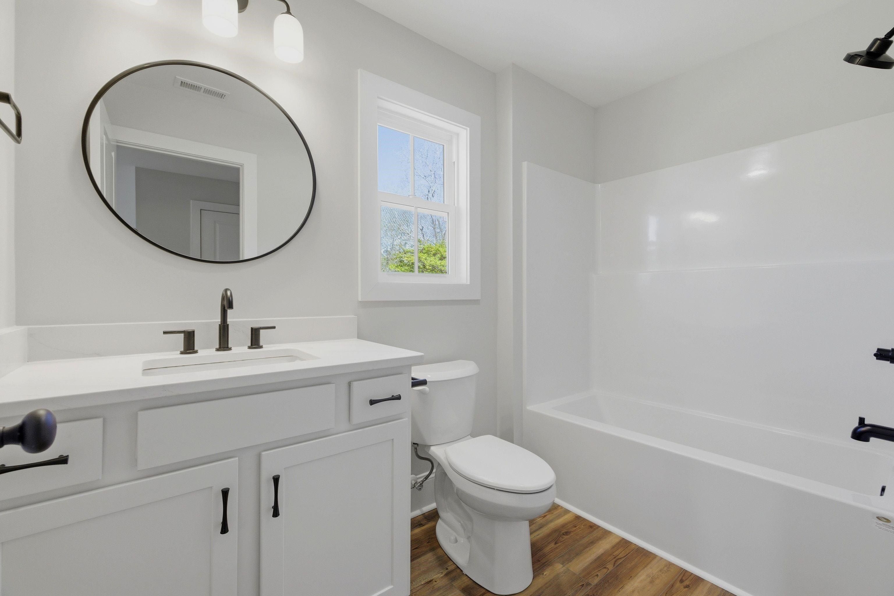 137 Rose Lake Dr. Conway, SC 29526